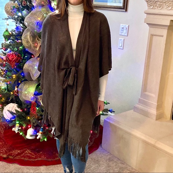 CLEARANCE-FIRM‼️Sophie Belted Ruana-Dark Olive - Picture 3 of 8